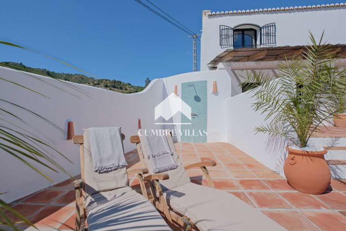 Image No.84-5 Bed Country House for sale