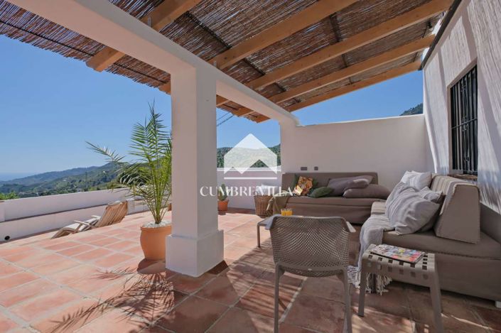 Image No.86-5 Bed Country House for sale