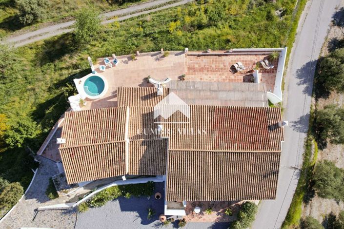 Image No.94-5 Bed Country House for sale