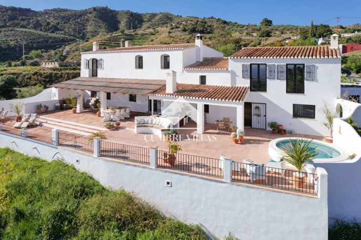 Image No.99-5 Bed Country House for sale