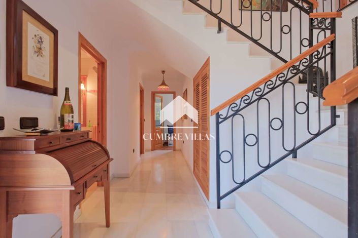 Image No.18-5 Bed Country House for sale