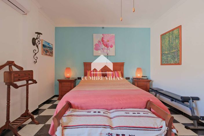 Image No.31-5 Bed Country House for sale