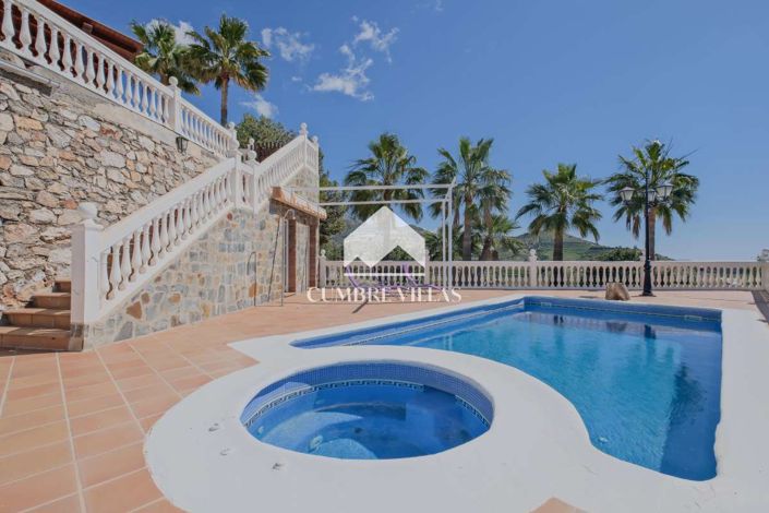 Image No.42-5 Bed Country House for sale