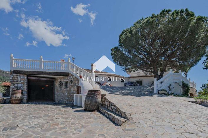 Image No.56-5 Bed Country House for sale