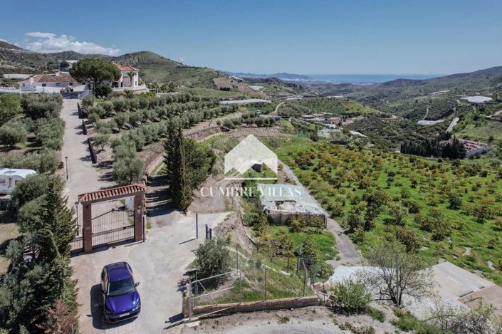 Image No.66-5 Bed Country House for sale