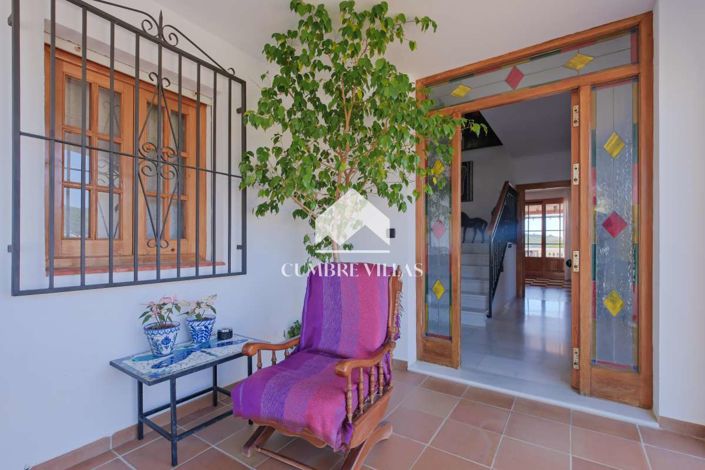 Image No.9-5 Bed Country House for sale