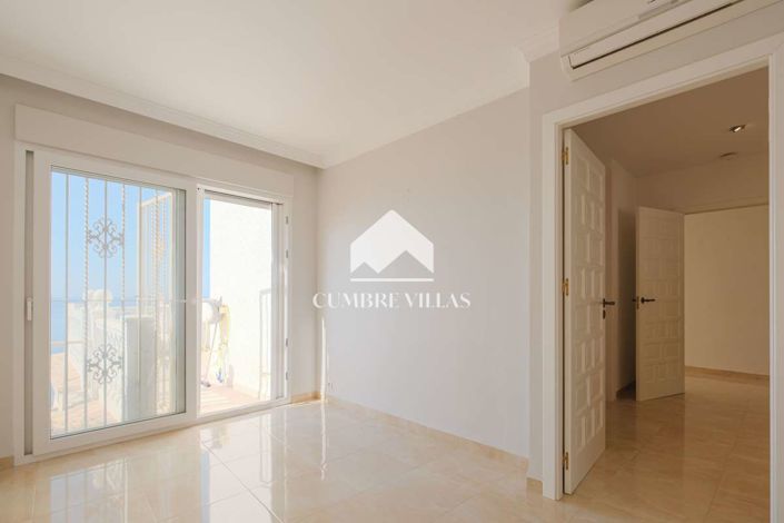 Image No.34-4 Bed Villa for sale