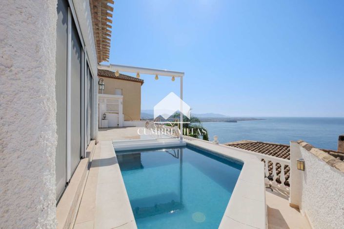 Image No.4-4 Bed Villa for sale