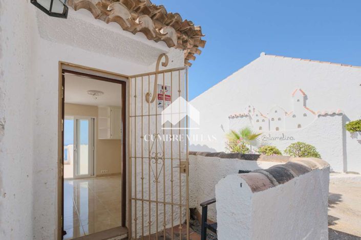 Image No.54-4 Bed Villa for sale