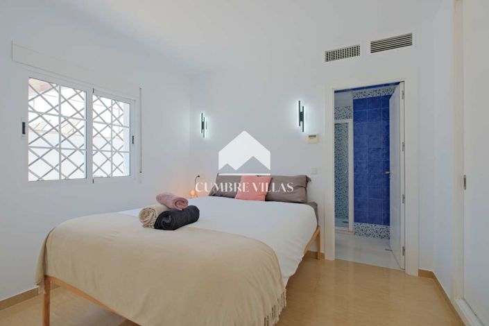 Image No.30-4 Bed Villa for sale