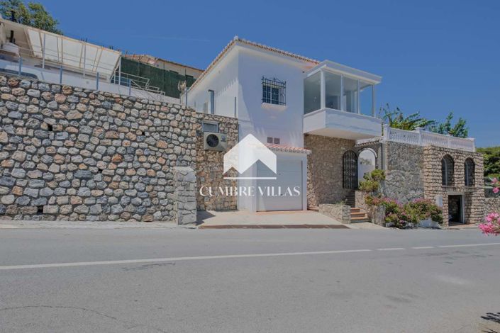 Image No.61-4 Bed Villa for sale