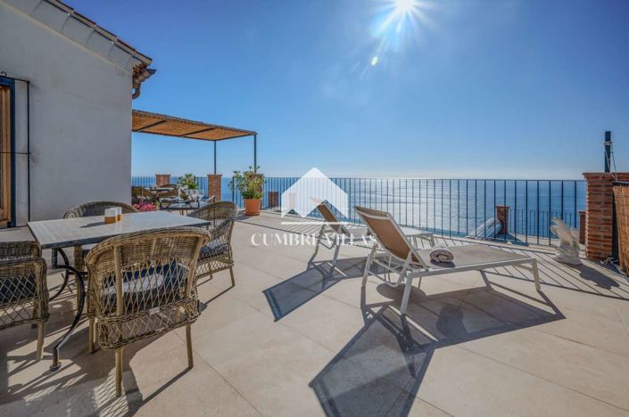 Image No.14-5 Bed Villa for sale