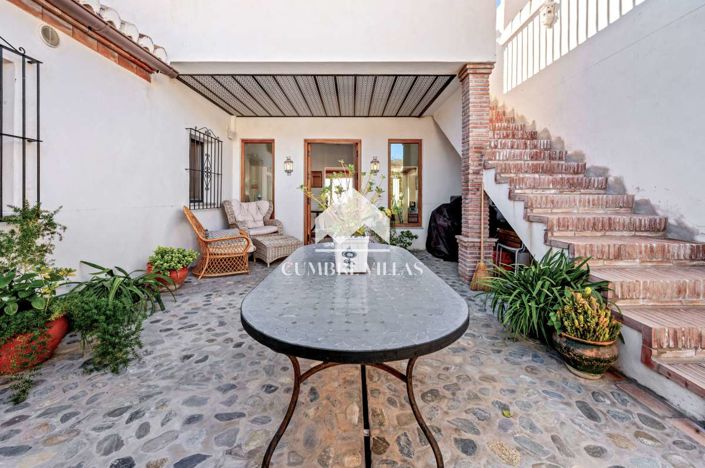 Image No.25-5 Bed Villa for sale