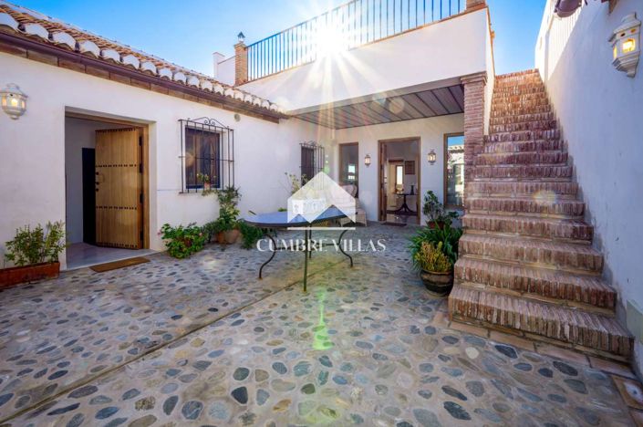 Image No.38-5 Bed Villa for sale