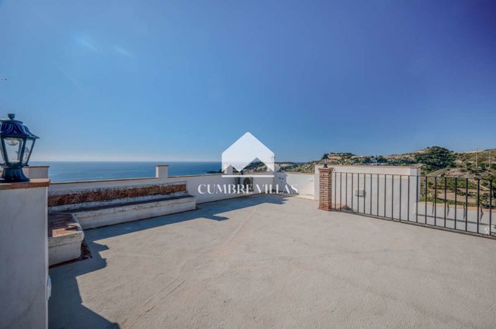 Image No.40-5 Bed Villa for sale