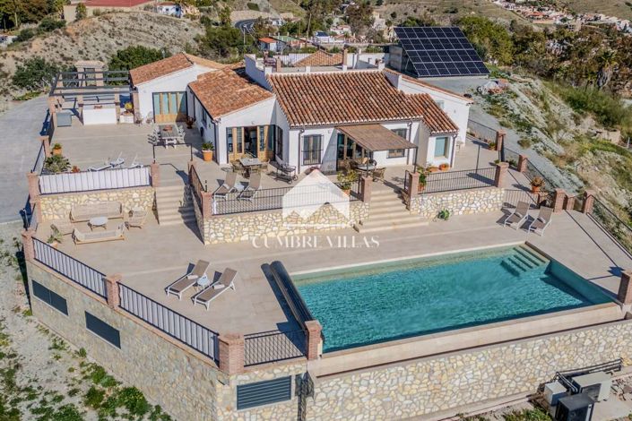 Image No.65-5 Bed Villa for sale