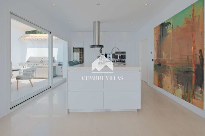 Image No.11-2 Bed Villa for sale