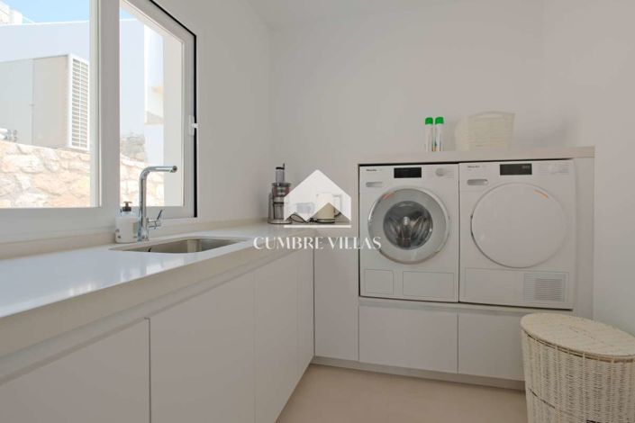 Image No.16-2 Bed Villa for sale