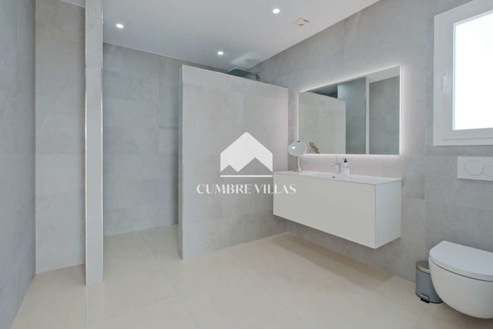 Image No.24-2 Bed Villa for sale