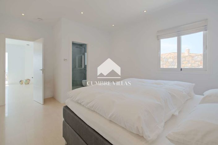 Image No.31-2 Bed Villa for sale