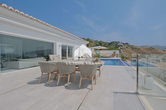 Image No.37-2 Bed Villa for sale