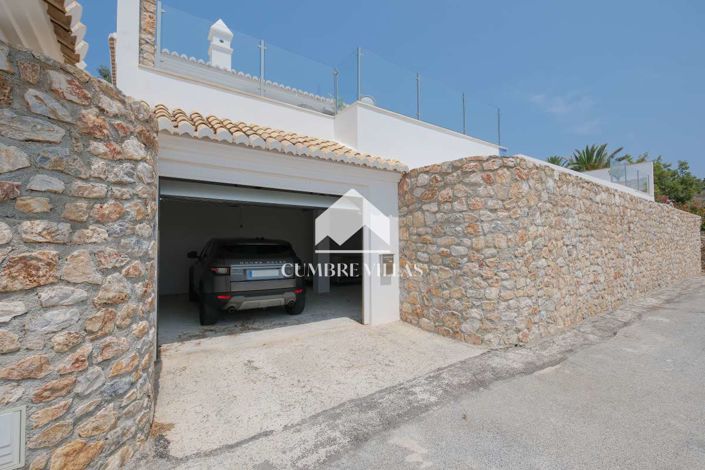 Image No.47-2 Bed Villa for sale