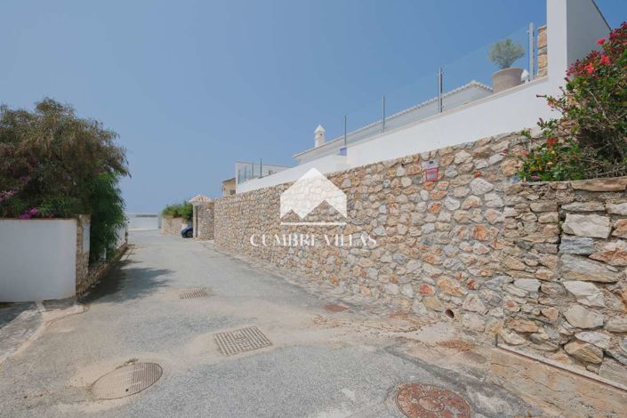 Image No.49-2 Bed Villa for sale