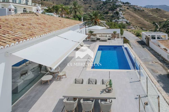 Image No.52-2 Bed Villa for sale