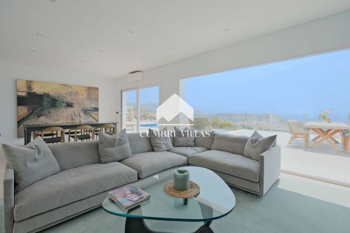 Image No.9-2 Bed Villa for sale