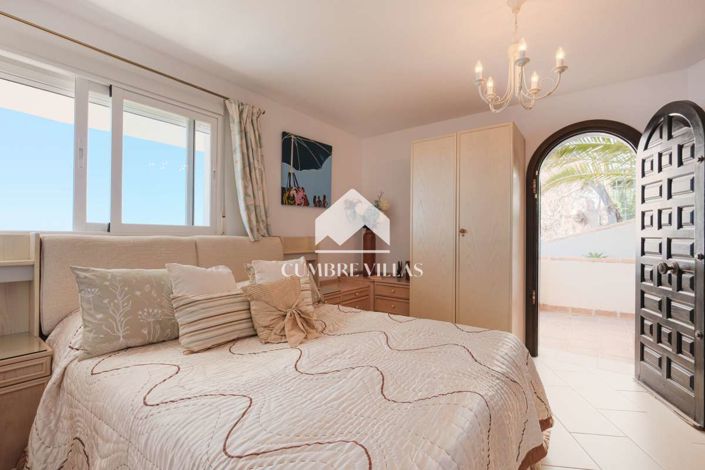 Image No.45-5 Bed Villa for sale