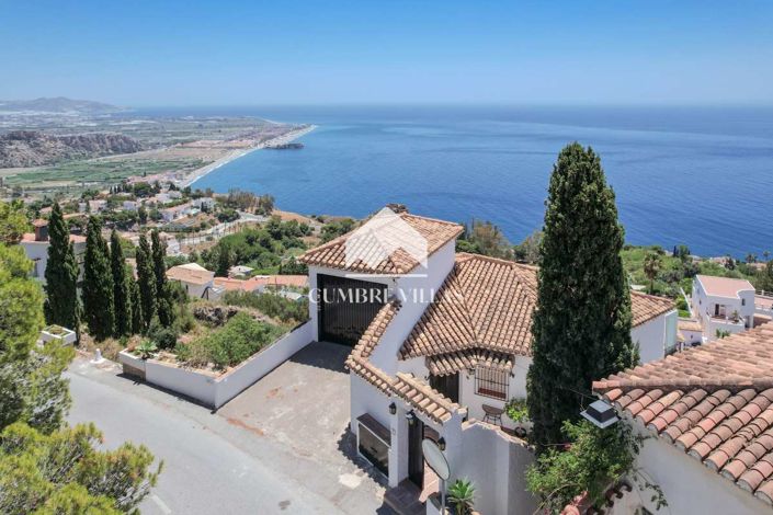 Image No.6-5 Bed Villa for sale