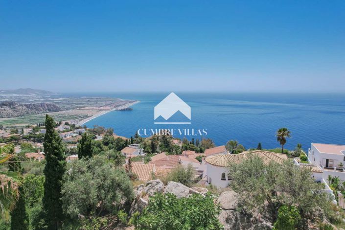 Image No.62-5 Bed Villa for sale