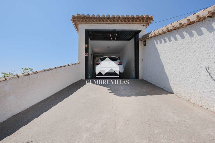 Image No.68-5 Bed Villa for sale