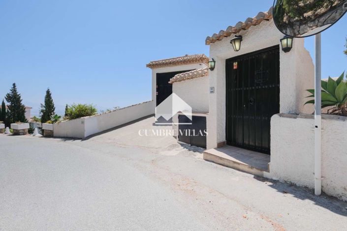 Image No.69-5 Bed Villa for sale