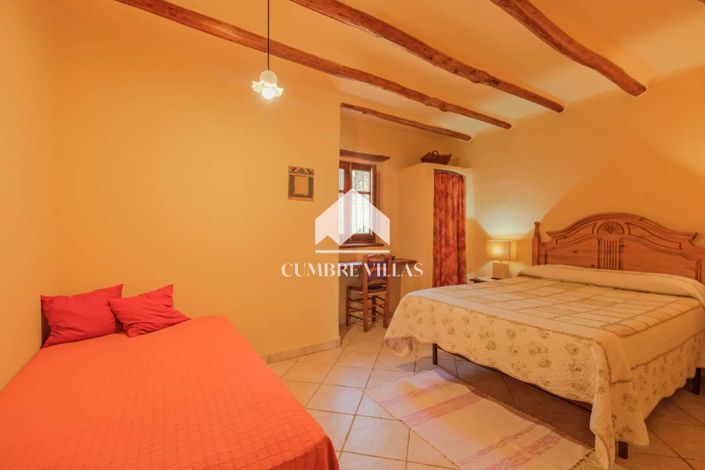 Image No.21-Maison de campagne de 6 chambres à vendre à Orgiva