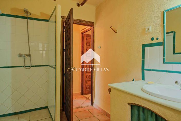 Image No.24-Maison de campagne de 6 chambres à vendre à Orgiva