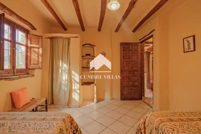 Image No.27-Maison de campagne de 6 chambres à vendre à Orgiva