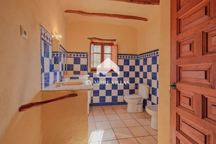 Image No.48-Maison de campagne de 6 chambres à vendre à Orgiva