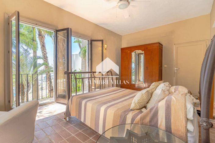 Image No.105-5 Bed Villa for sale