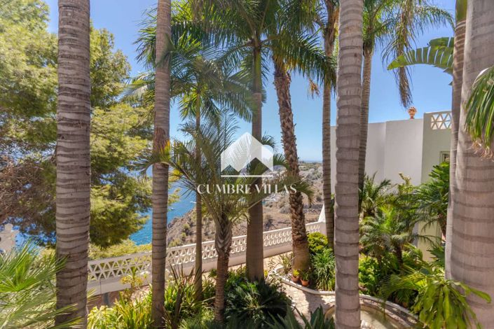 Image No.106-5 Bed Villa for sale