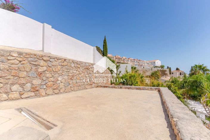 Image No.109-5 Bed Villa for sale