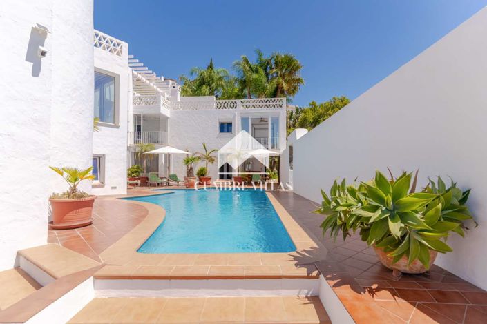 Image No.47-5 Bed Villa for sale