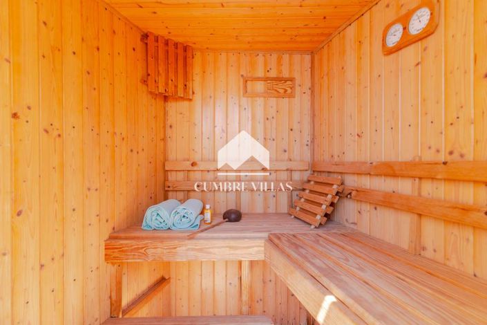 Image No.55-5 Bed Villa for sale