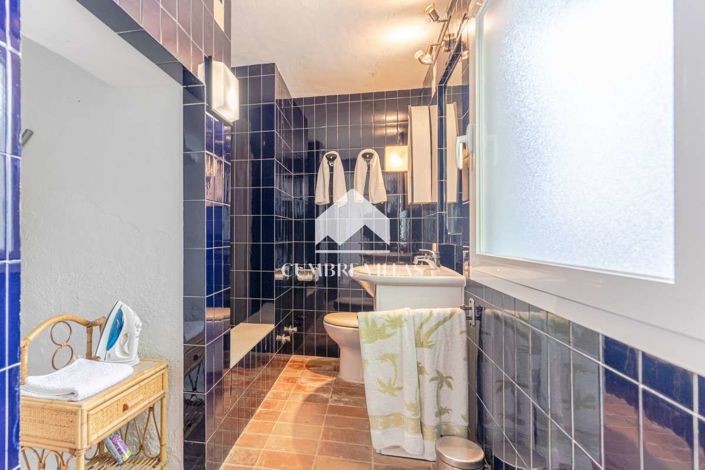 Image No.62-5 Bed Villa for sale