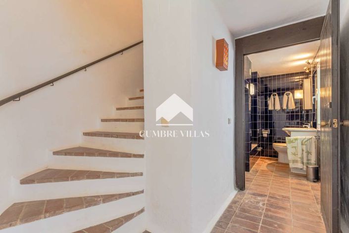 Image No.63-5 Bed Villa for sale