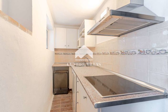 Image No.72-5 Bed Villa for sale