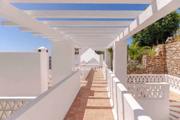 Image No.79-5 Bed Villa for sale