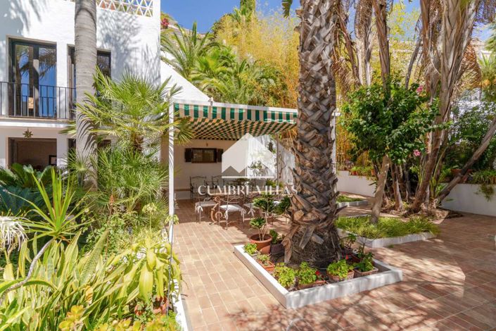 Image No.87-5 Bed Villa for sale