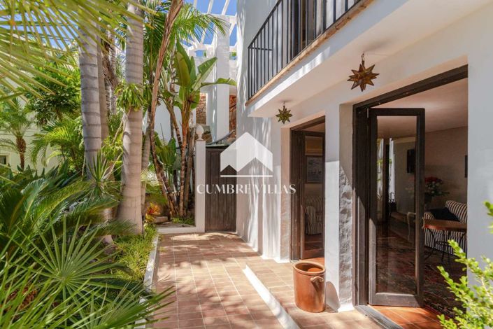 Image No.90-5 Bed Villa for sale