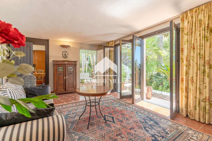 Image No.92-5 Bed Villa for sale